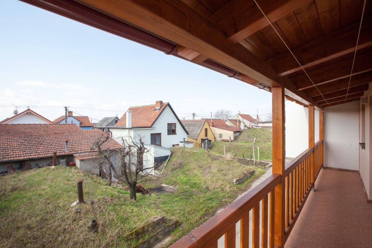 Sklipek Vinarstvi Paul Hotel Velke Bilovice ภายนอก รูปภาพ