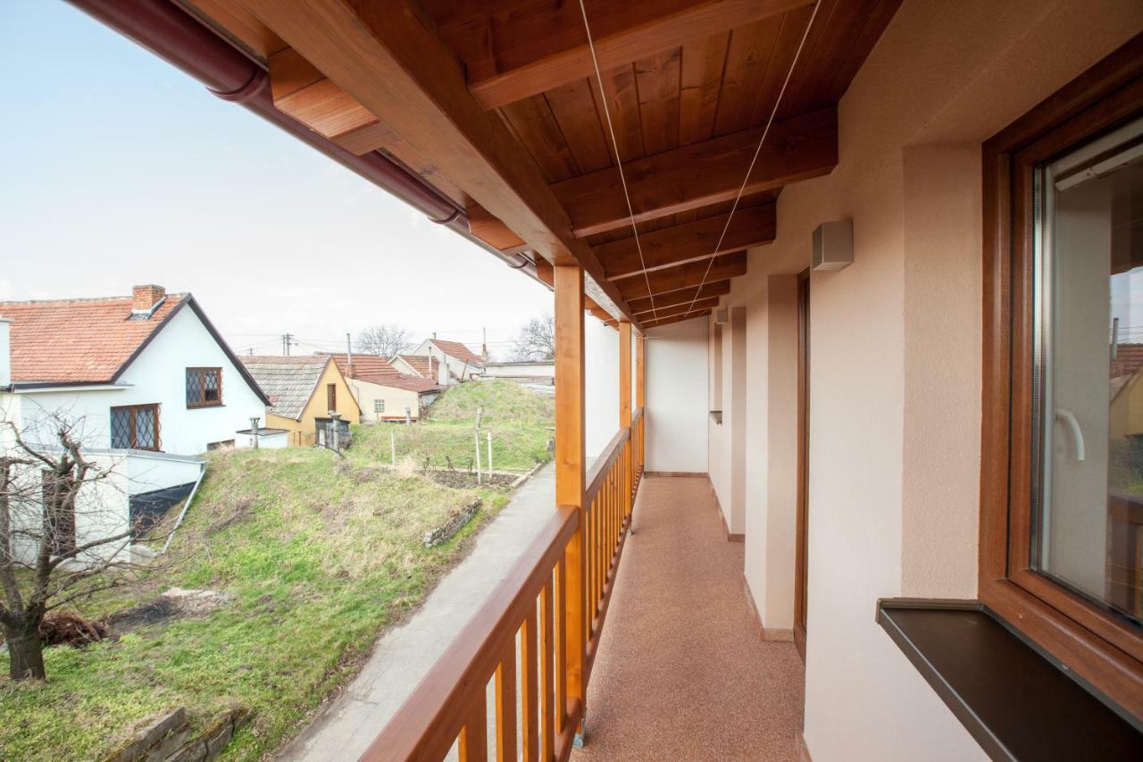 Sklipek Vinarstvi Paul Hotel Velke Bilovice ภายนอก รูปภาพ