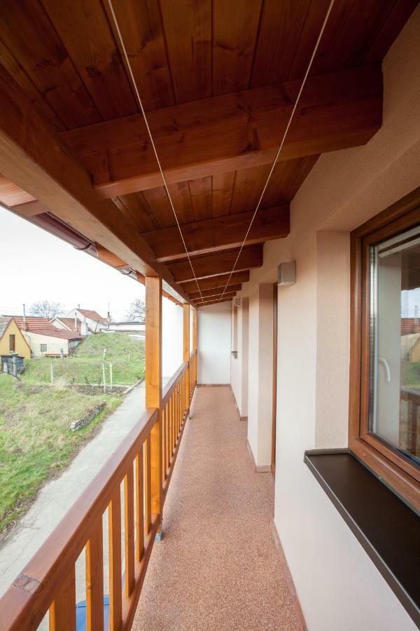 Sklipek Vinarstvi Paul Hotel Velke Bilovice ภายนอก รูปภาพ