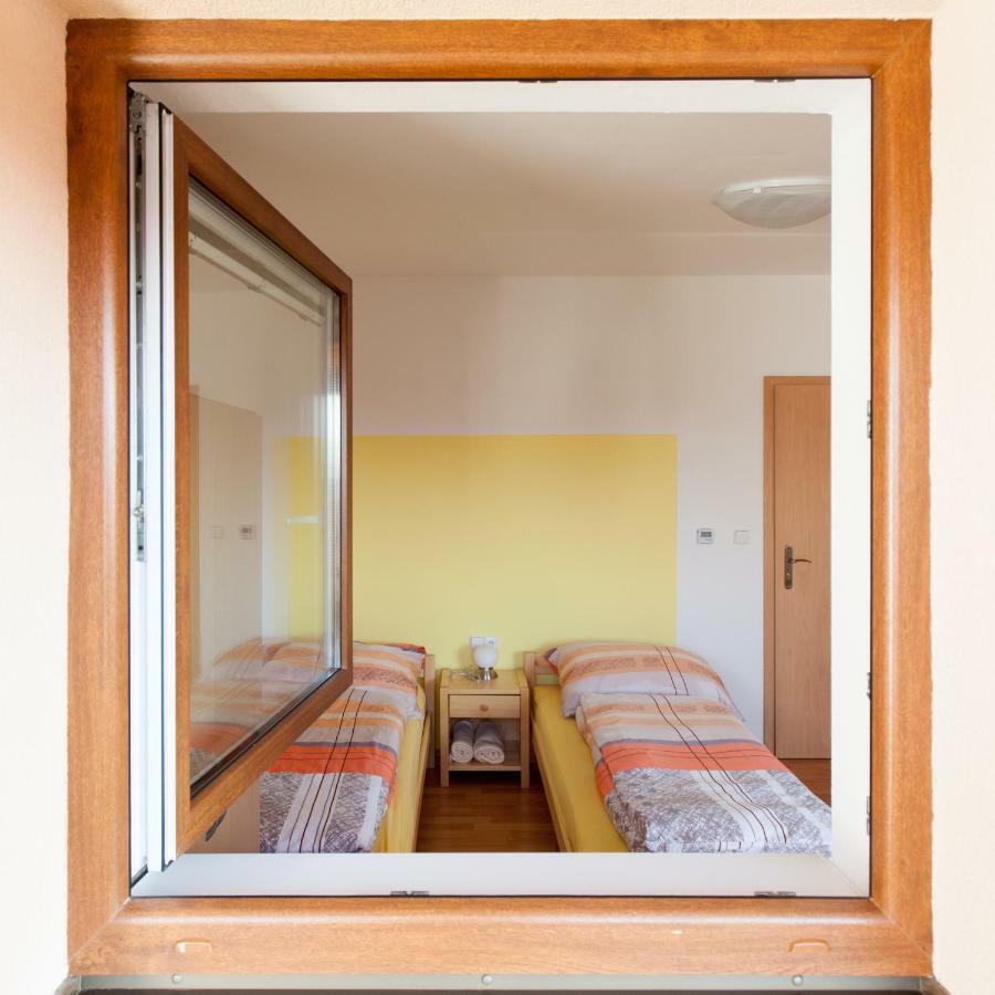 Sklipek Vinarstvi Paul Hotel Velke Bilovice ภายนอก รูปภาพ